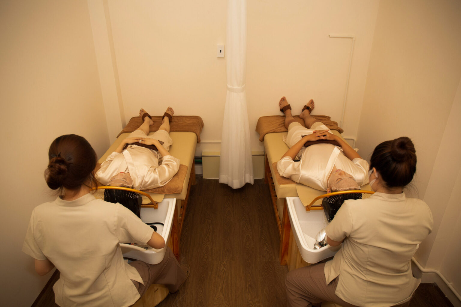 dịch vụ gội đầu dưỡng sinh​